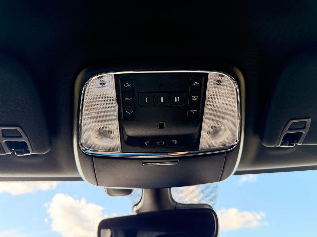 2020 Jeep Grand Cherokee Overland