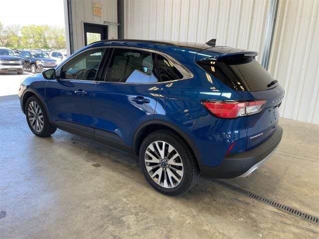 2022 Ford Escape Hybrid Titanium