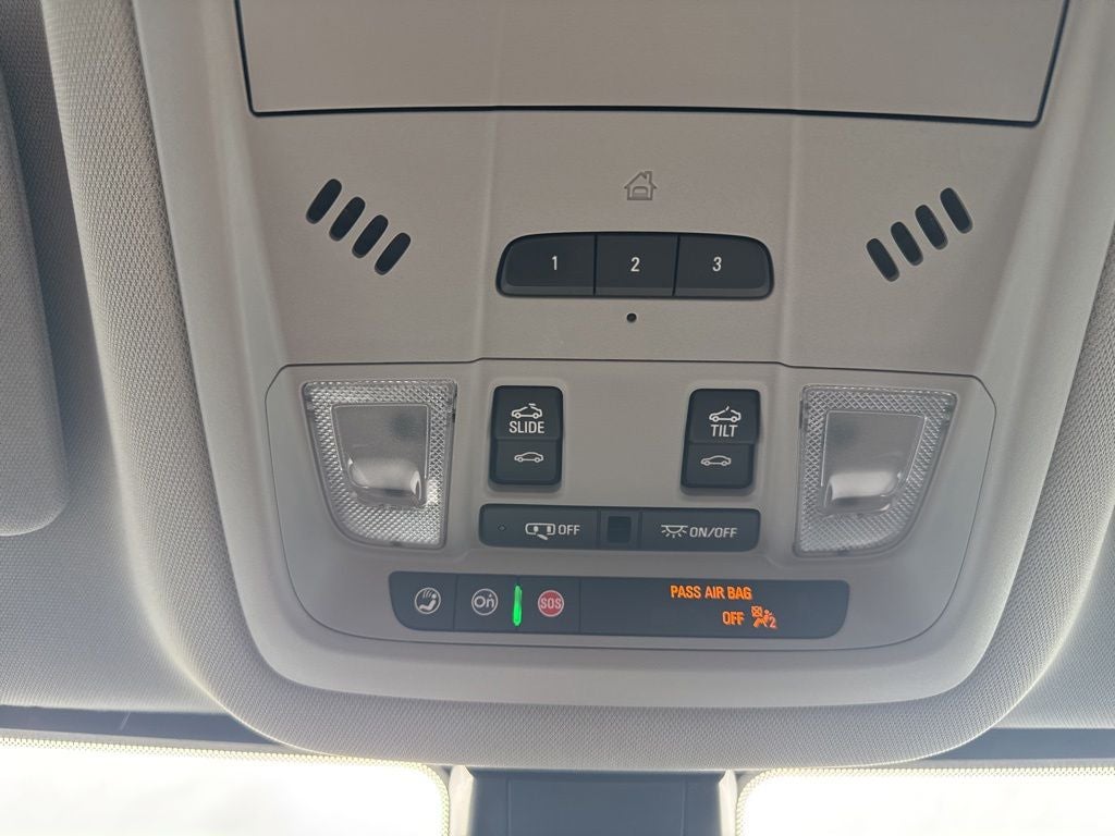 2023 GMC Acadia AT4
