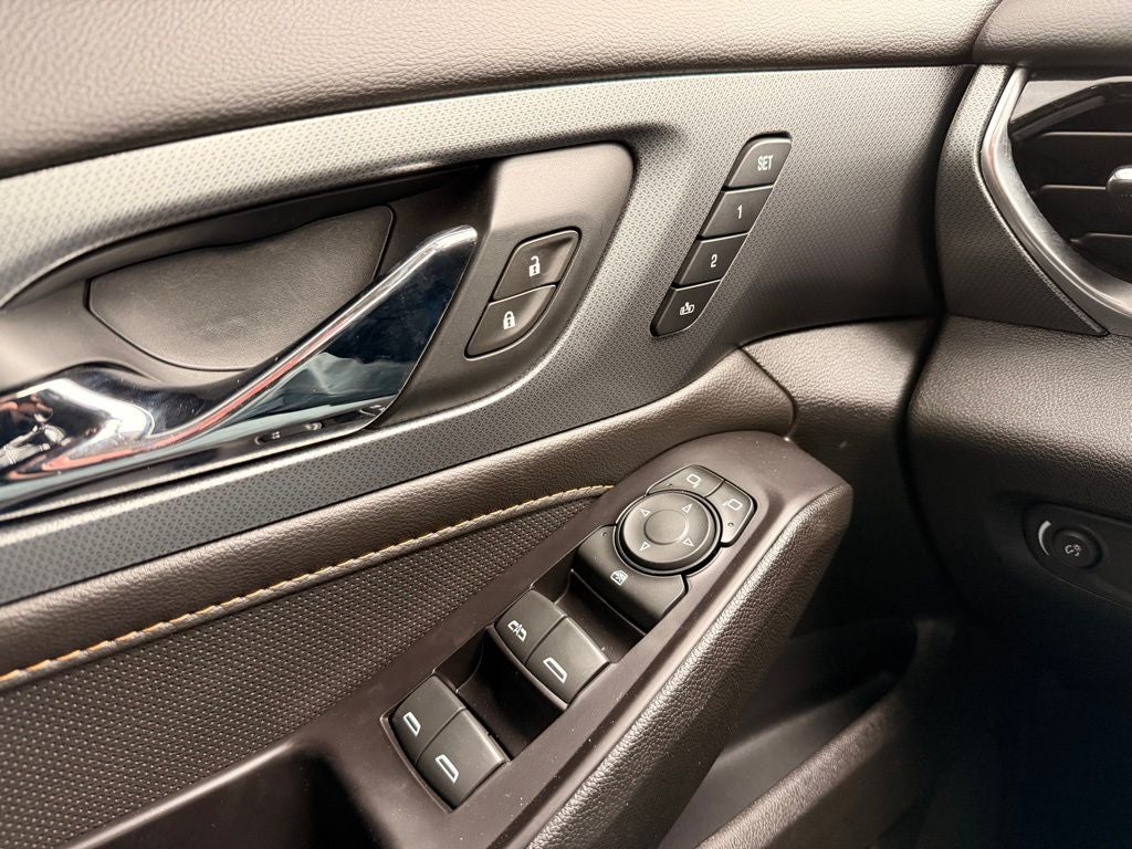 2020 Chevrolet Traverse Premier