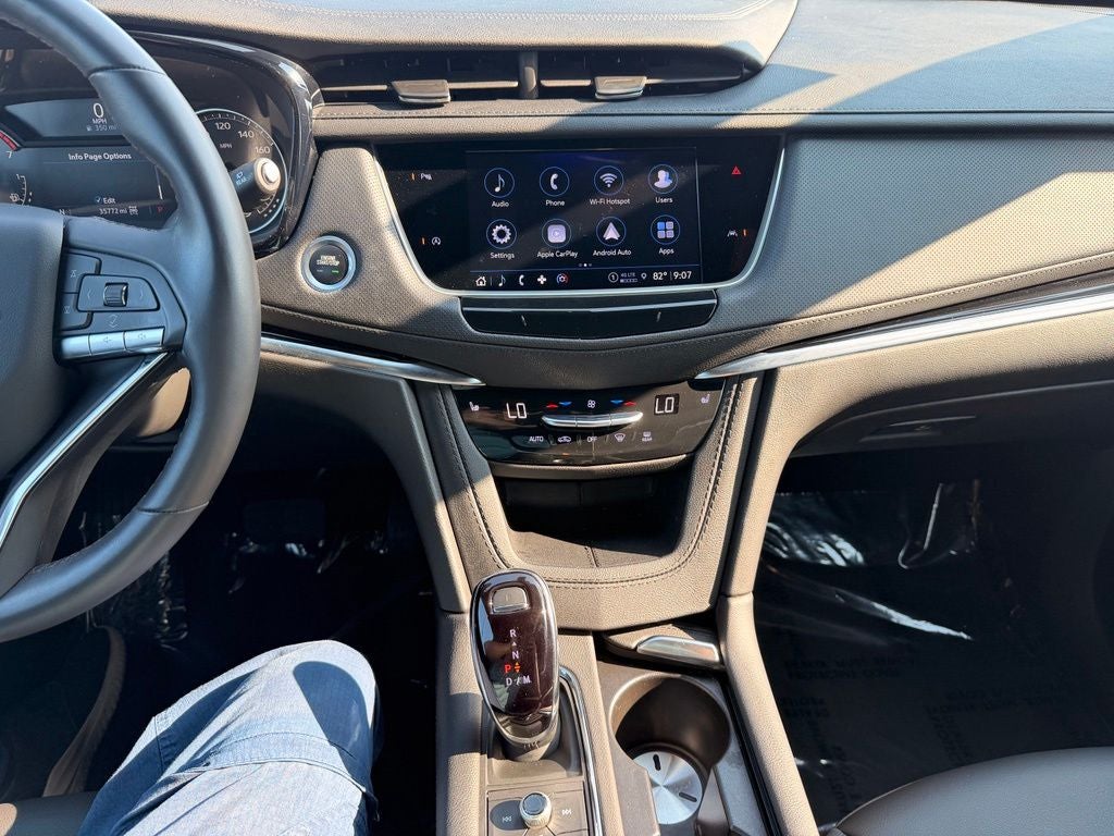 2024 Cadillac XT6 Luxury