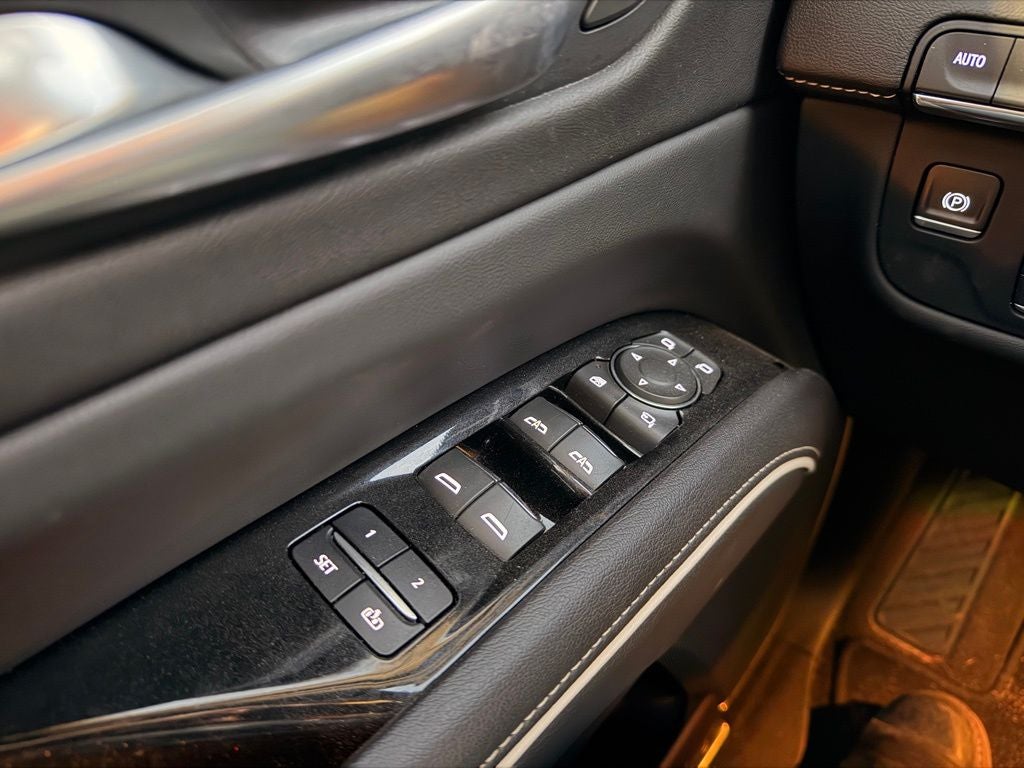 2023 Cadillac Escalade Sport