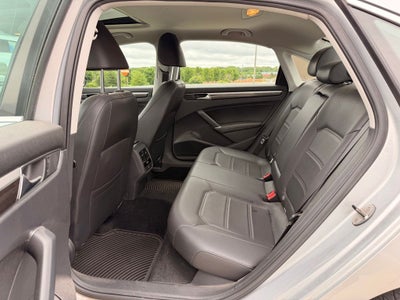 2017 Volkswagen Passat 1.8T SE