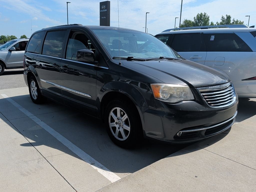 2012 Chrysler Town & Country Touring
