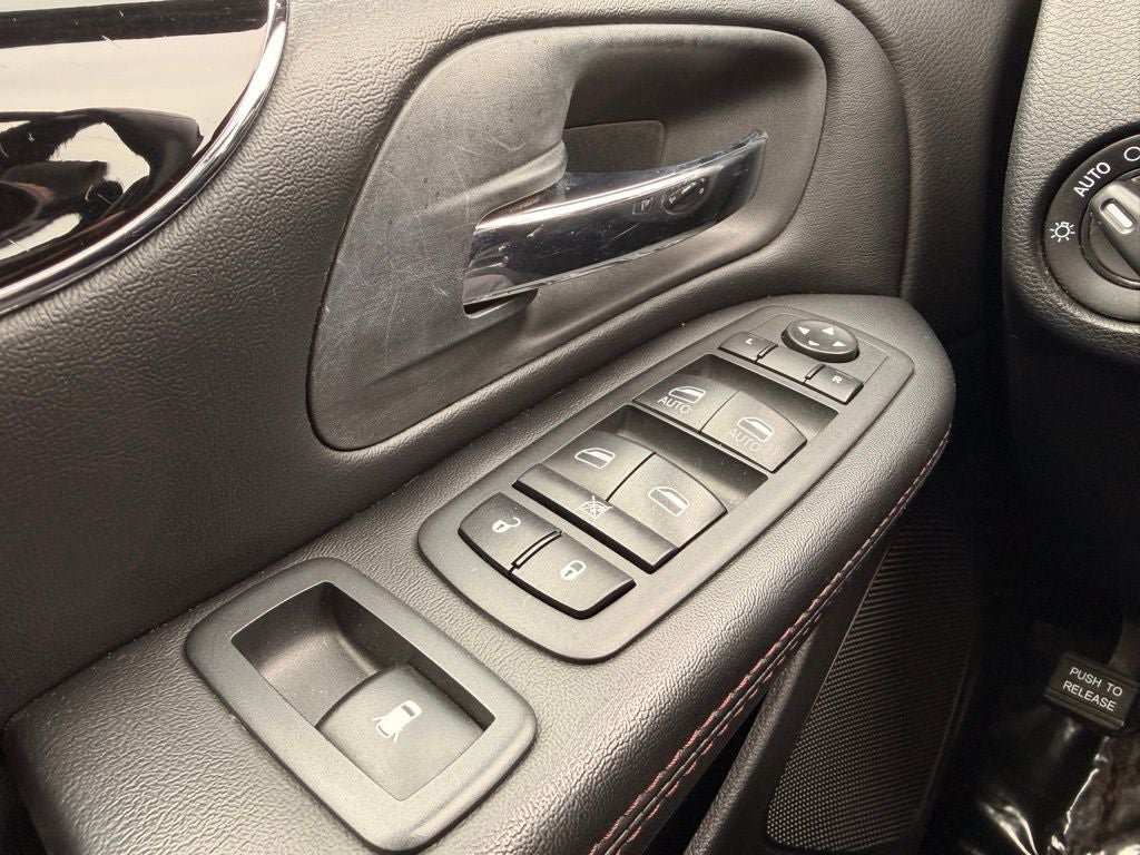 2020 Dodge Grand Caravan SE Plus