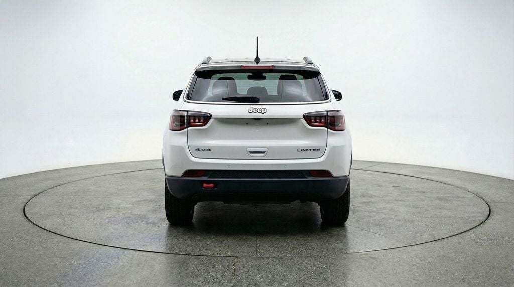 2025 Jeep Compass Trailhawk