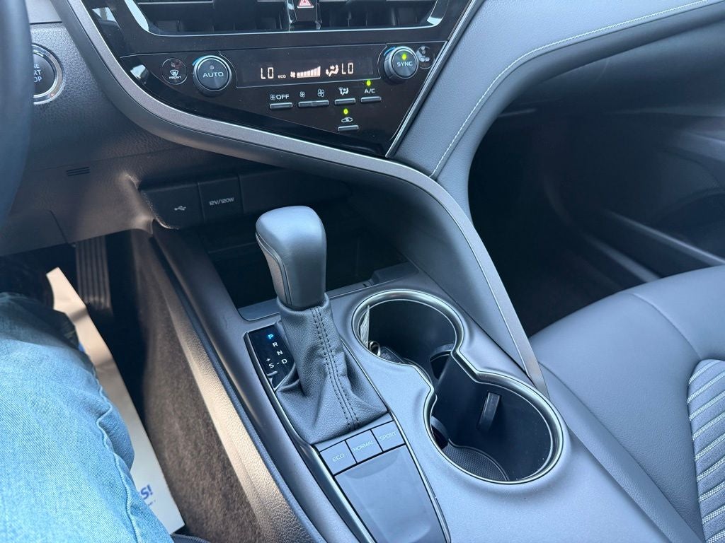 2022 Toyota Camry SE Convenience