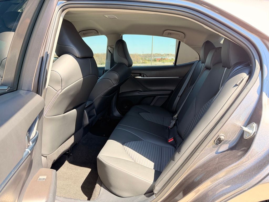 2022 Toyota Camry SE Convenience