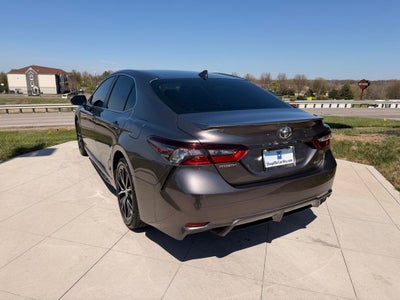 2022 Toyota Camry SE Convenience
