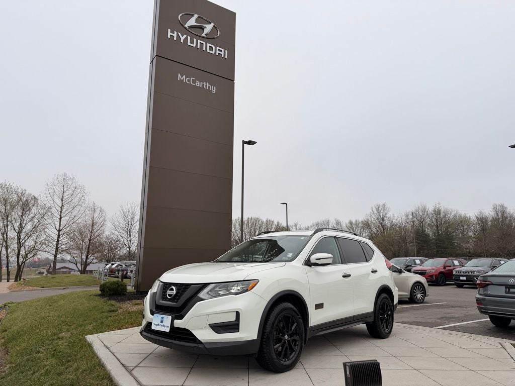 2017 Nissan Rogue SV