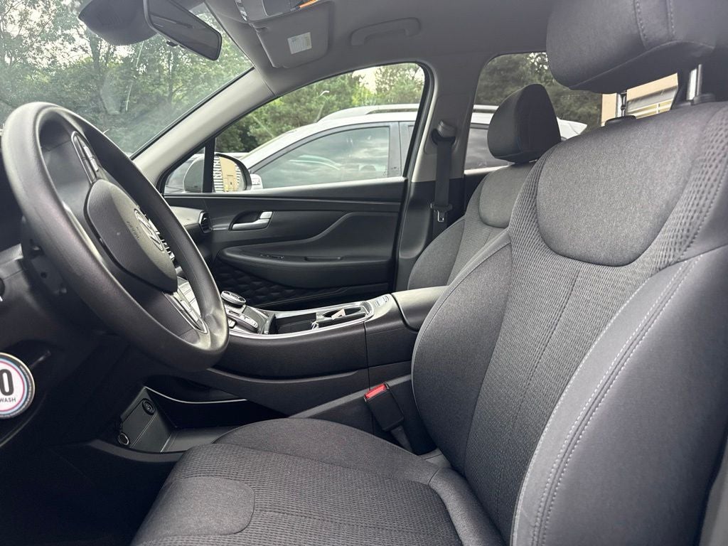 2022 Hyundai Santa Fe SE