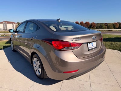 2016 Hyundai Elantra SE