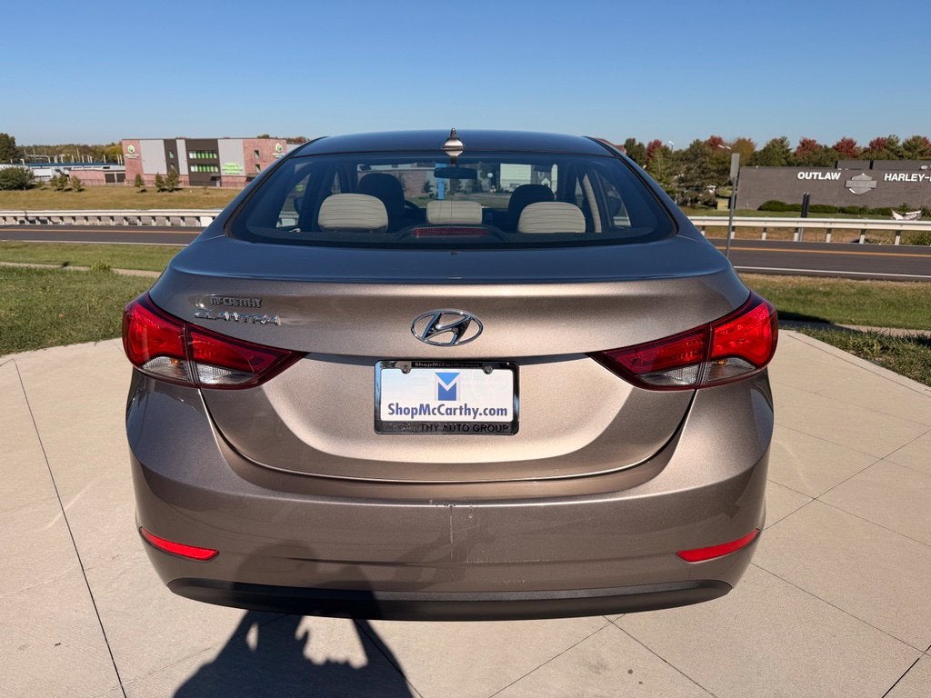 2016 Hyundai Elantra SE