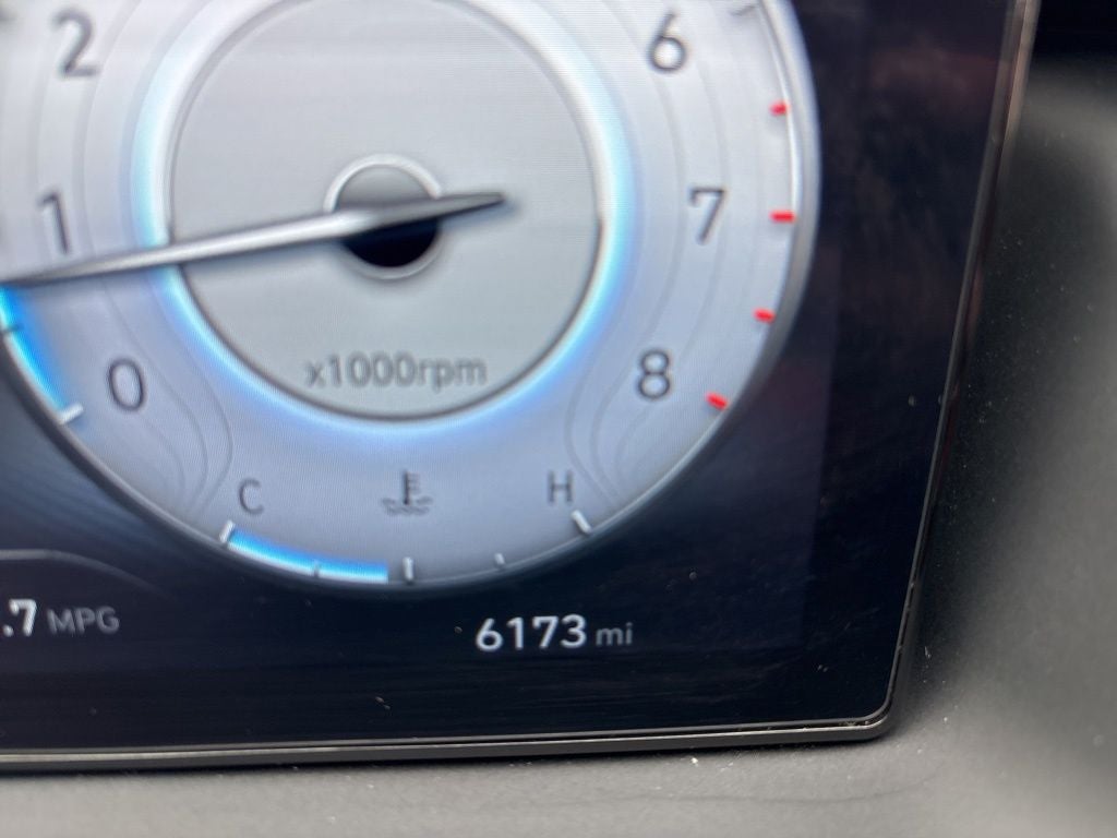 2024 Hyundai Santa Cruz SEL Activity