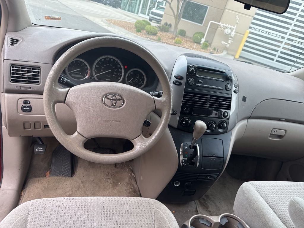 2008 Toyota Sienna CE