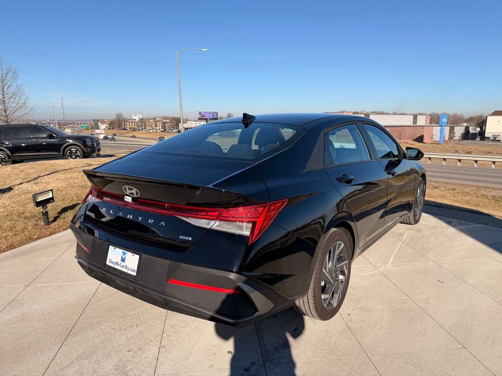 2025 Hyundai Elantra Hybrid SEL Sport