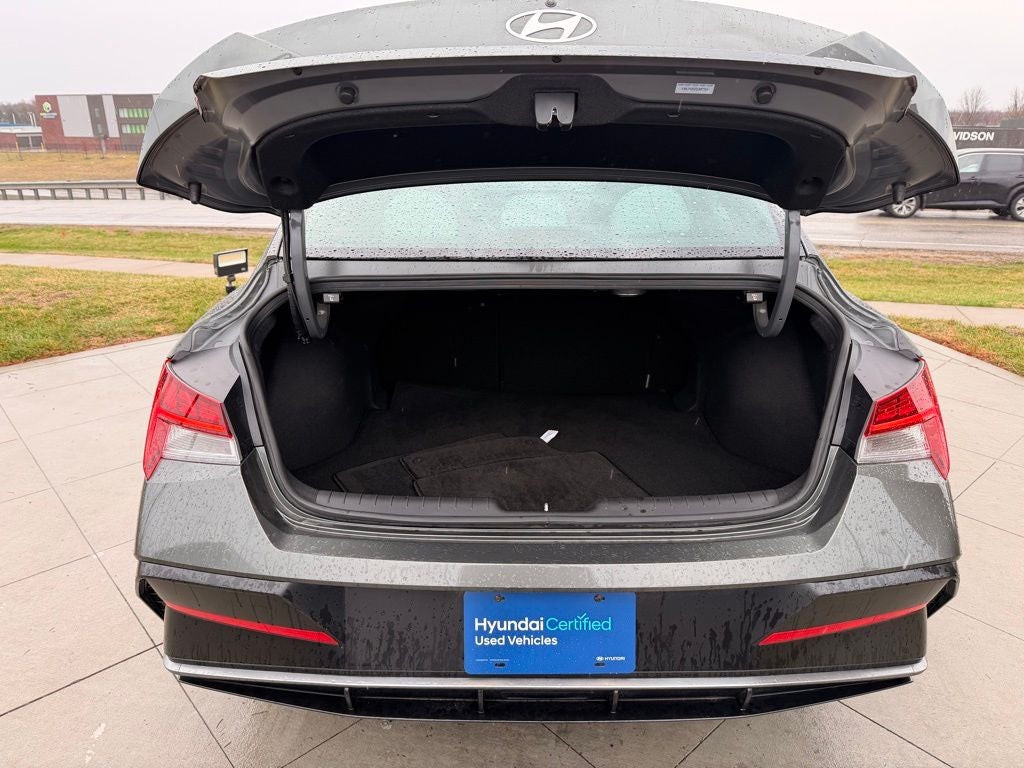 2025 Hyundai Elantra Limited