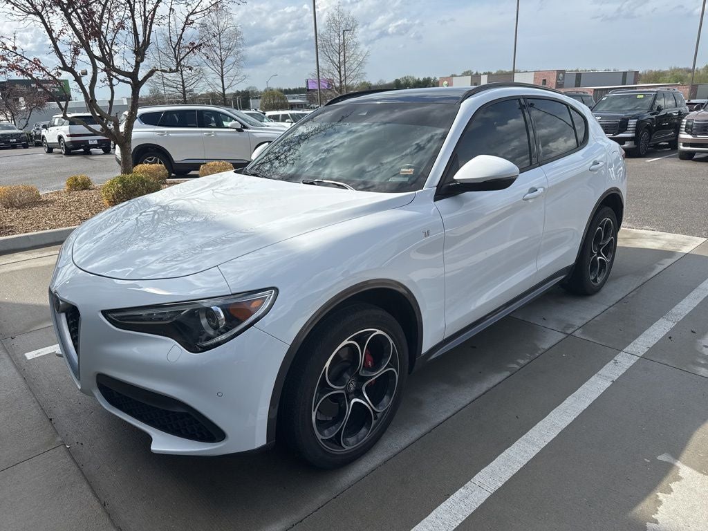 2022 Alfa Romeo Stelvio Ti