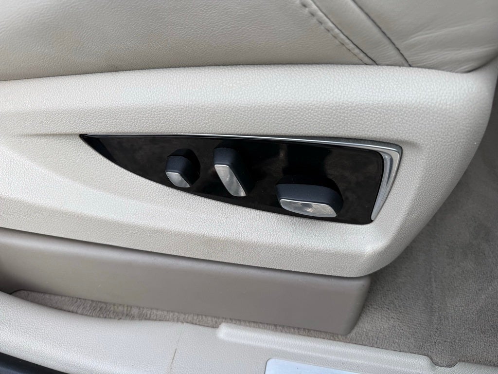 2016 Cadillac Escalade ESV Premium