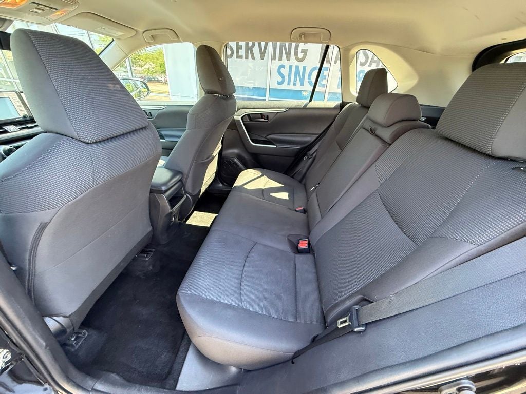 2020 Toyota RAV4 LE AWD