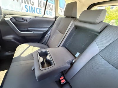 2020 Toyota RAV4 LE AWD