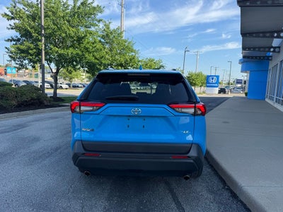 2020 Toyota RAV4 LE
