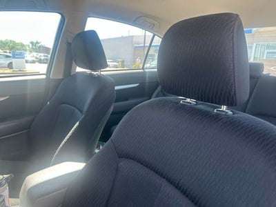 2011 Subaru Legacy 2.5i Premium