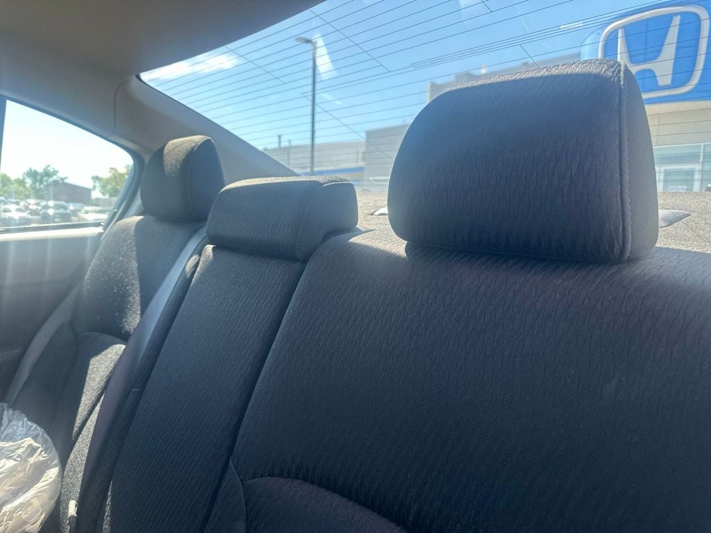 2011 Subaru Legacy 2.5i Premium