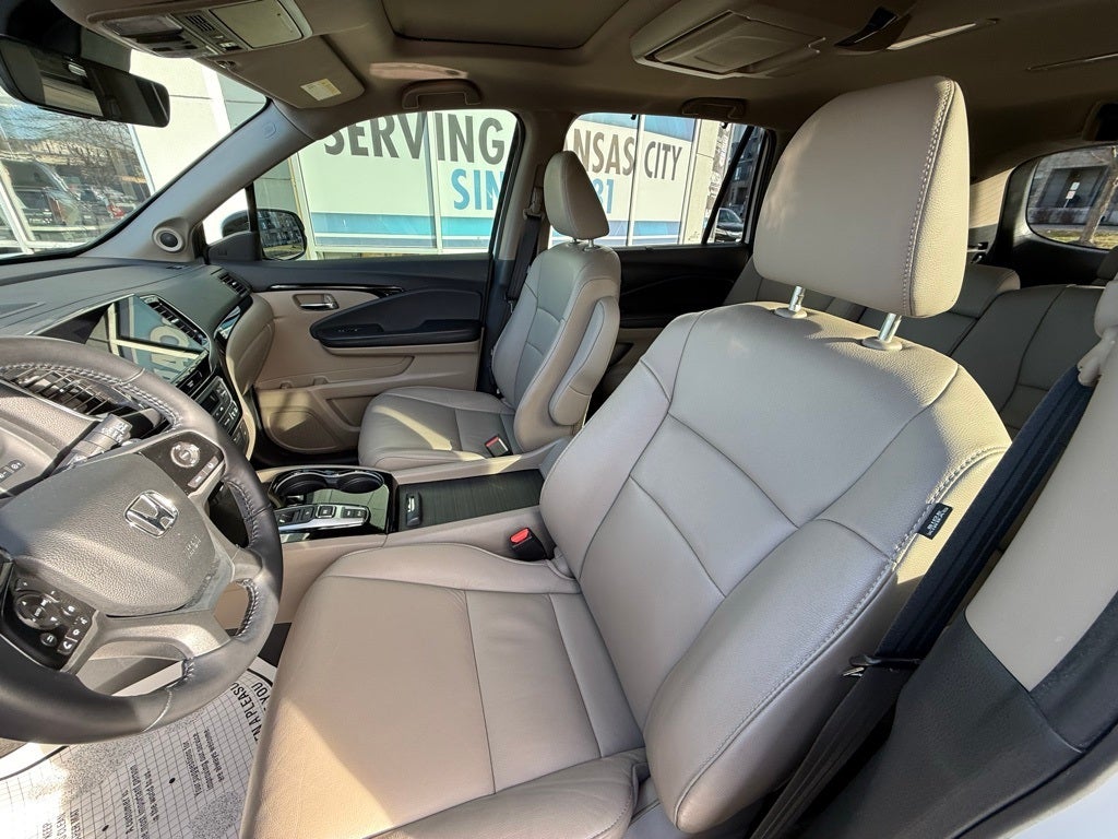 2021 Honda Pilot Touring 8 Passenger