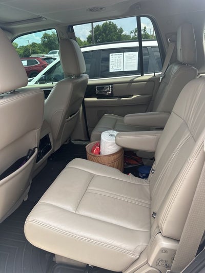 2015 Lincoln Navigator Base
