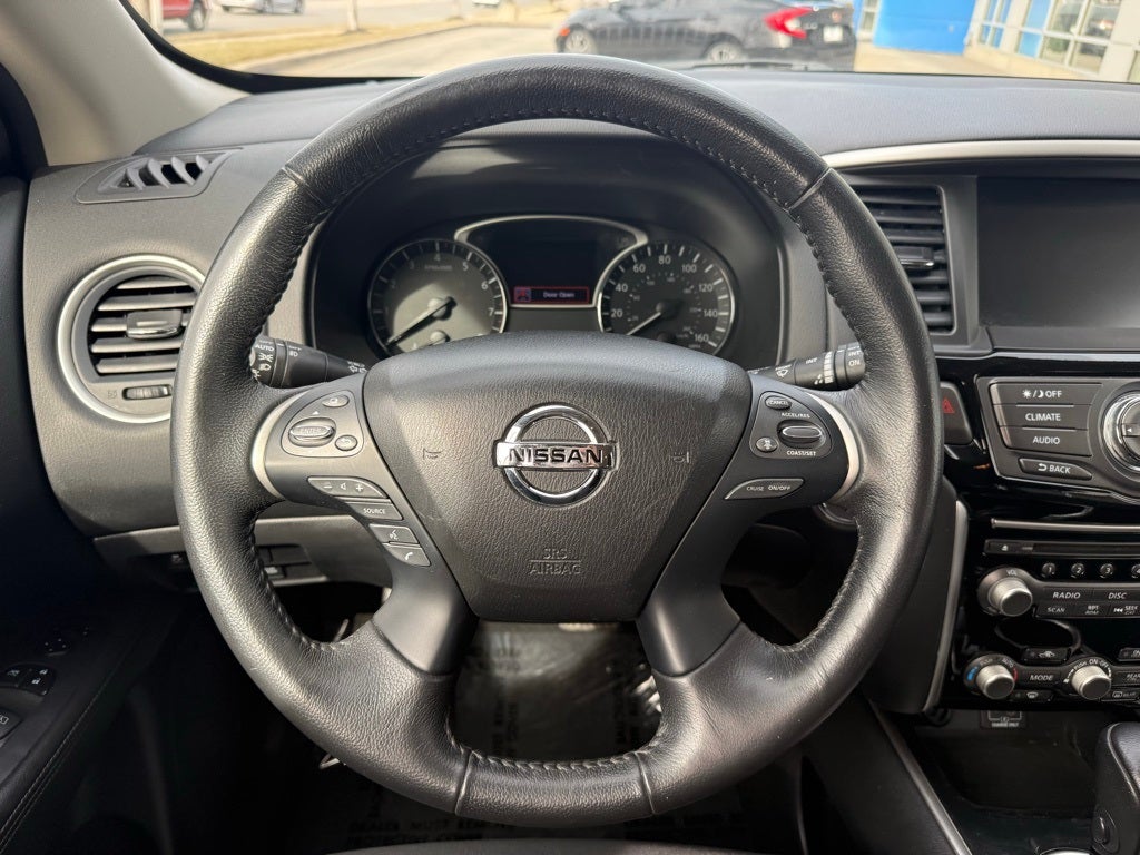 2019 Nissan Pathfinder SV
