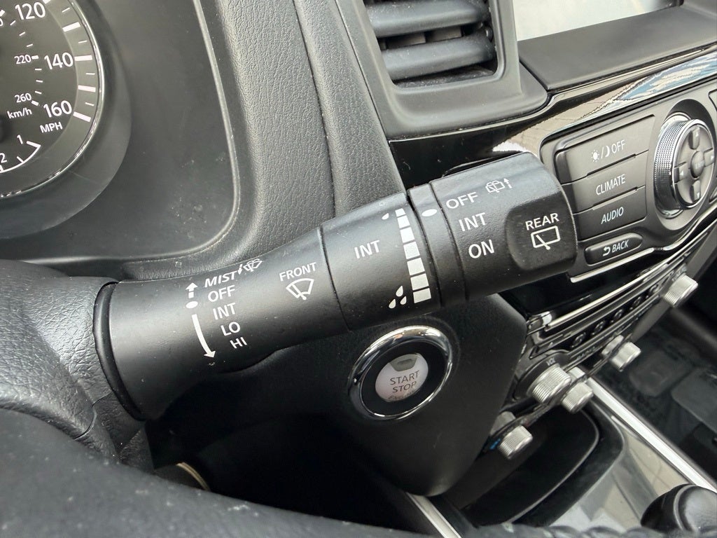 2019 Nissan Pathfinder SV