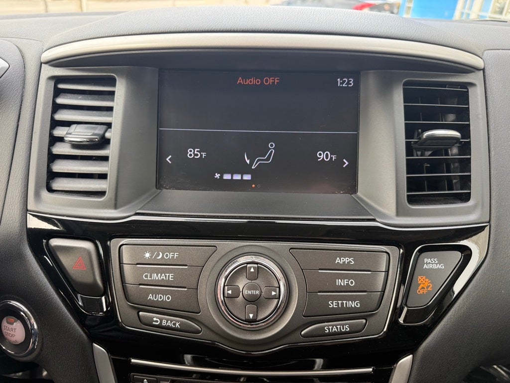 2019 Nissan Pathfinder SV