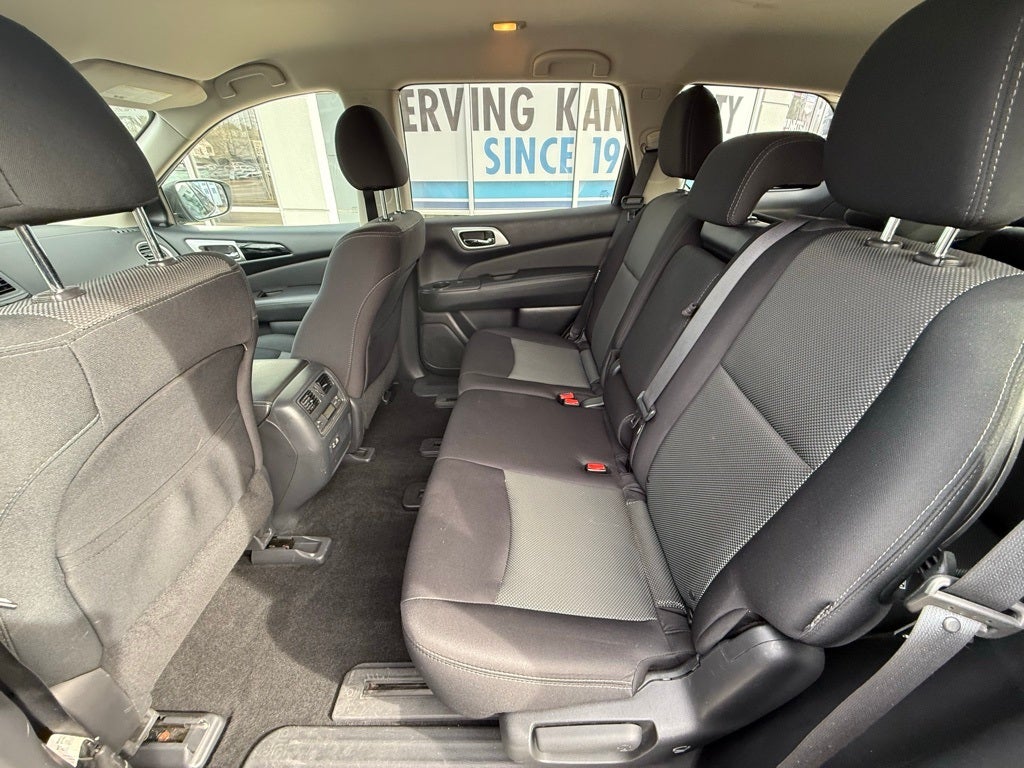 2019 Nissan Pathfinder SV