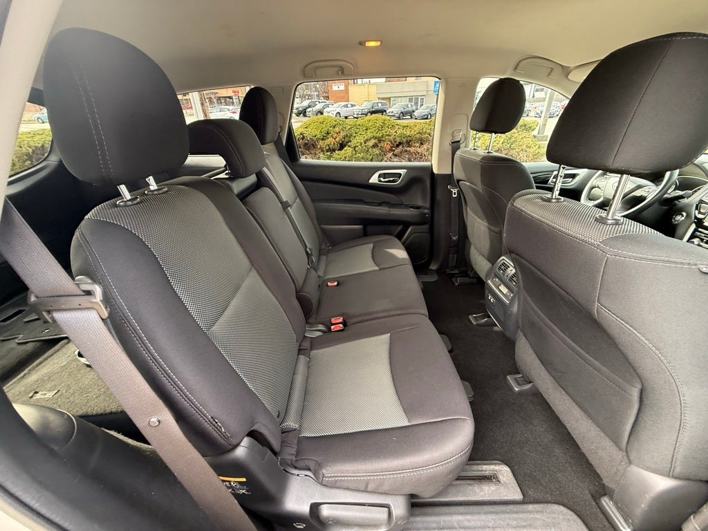 2019 Nissan Pathfinder SV