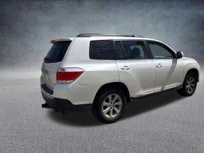2013 Toyota Highlander SE