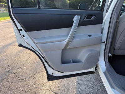 2012 Toyota Highlander SE
