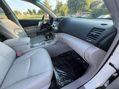 2012 Toyota Highlander SE