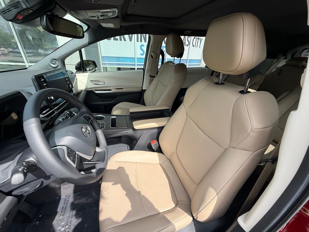 2024 Toyota Sienna XLE 7 Passenger