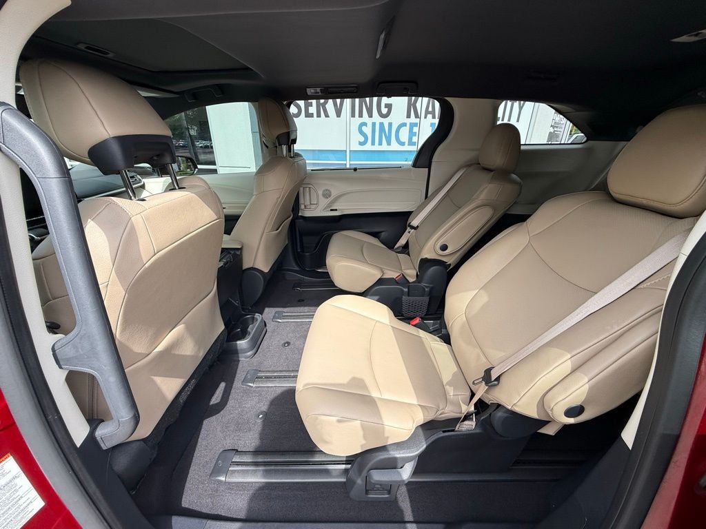 2024 Toyota Sienna XLE 7 Passenger