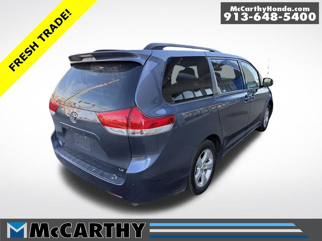 2013 Toyota Sienna LE