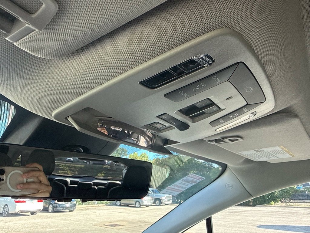 2024 Toyota Sienna Limited 7 Passenger