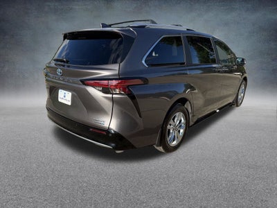2024 Toyota Sienna Limited 7 Passenger