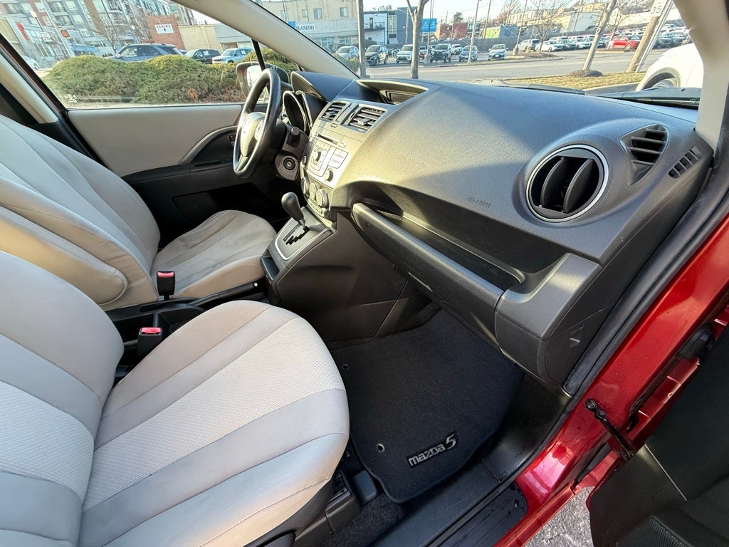 2013 Mazda Mazda5 Sport