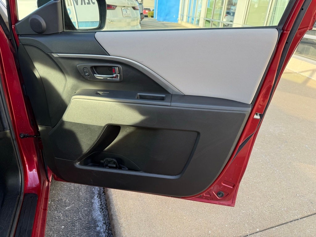 2013 Mazda Mazda5 Sport