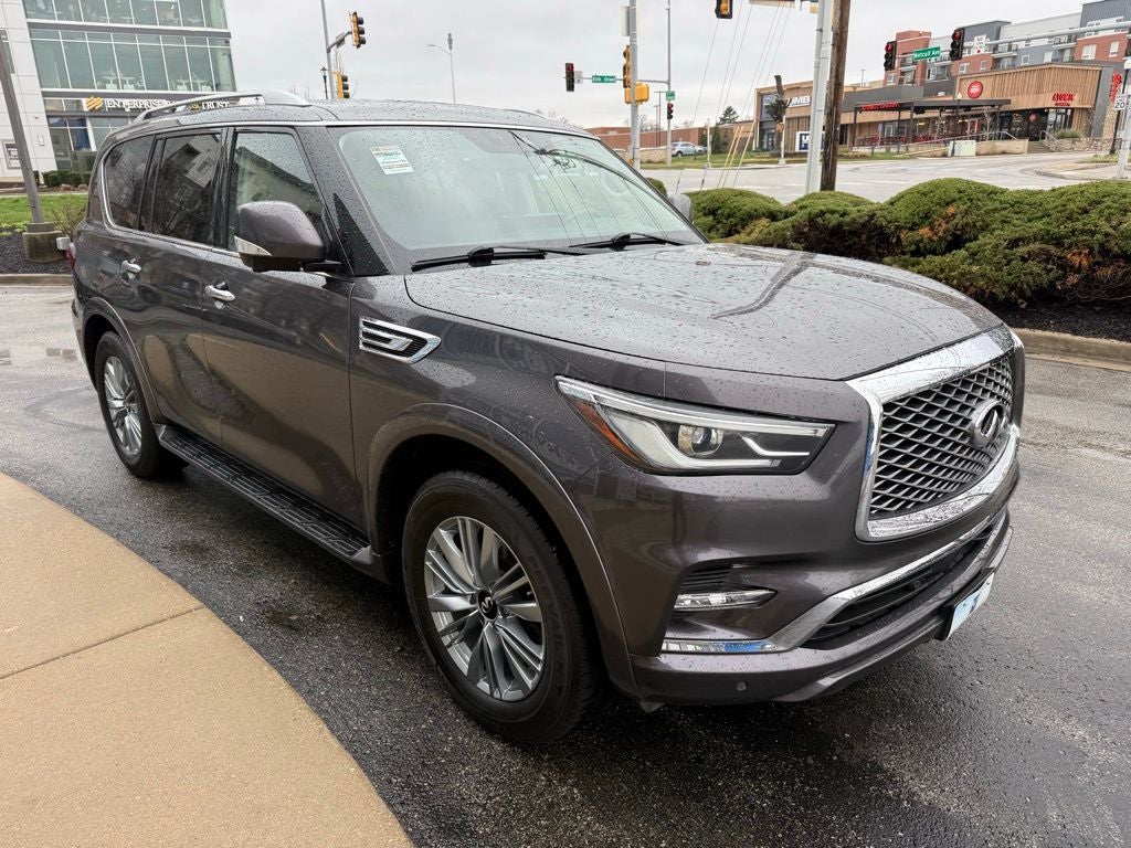 2024 INFINITI QX80 LUXE