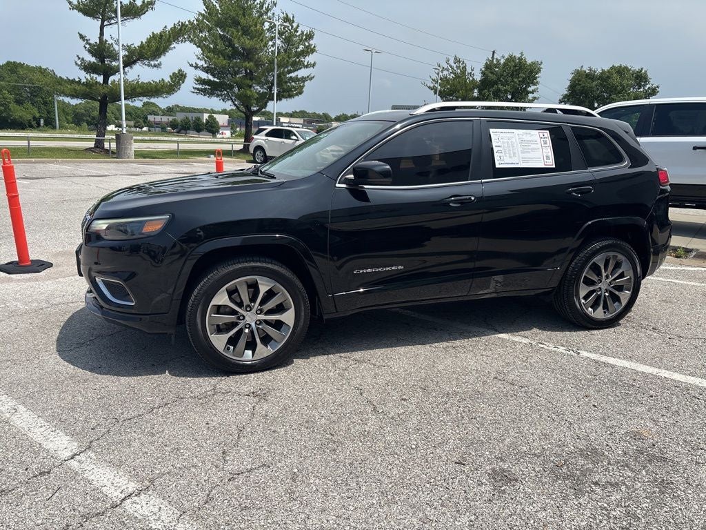 2019 Jeep Cherokee Overland