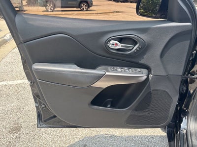 2019 Jeep Cherokee Overland