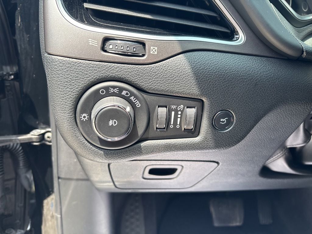 2019 Jeep Cherokee Overland