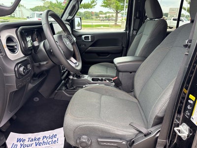 2025 Jeep Wrangler 4-Door Sahara 4x4